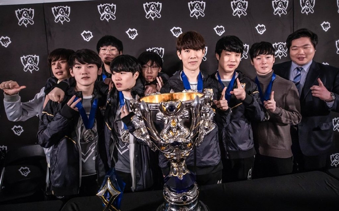 锋完成破门 锋完成破门